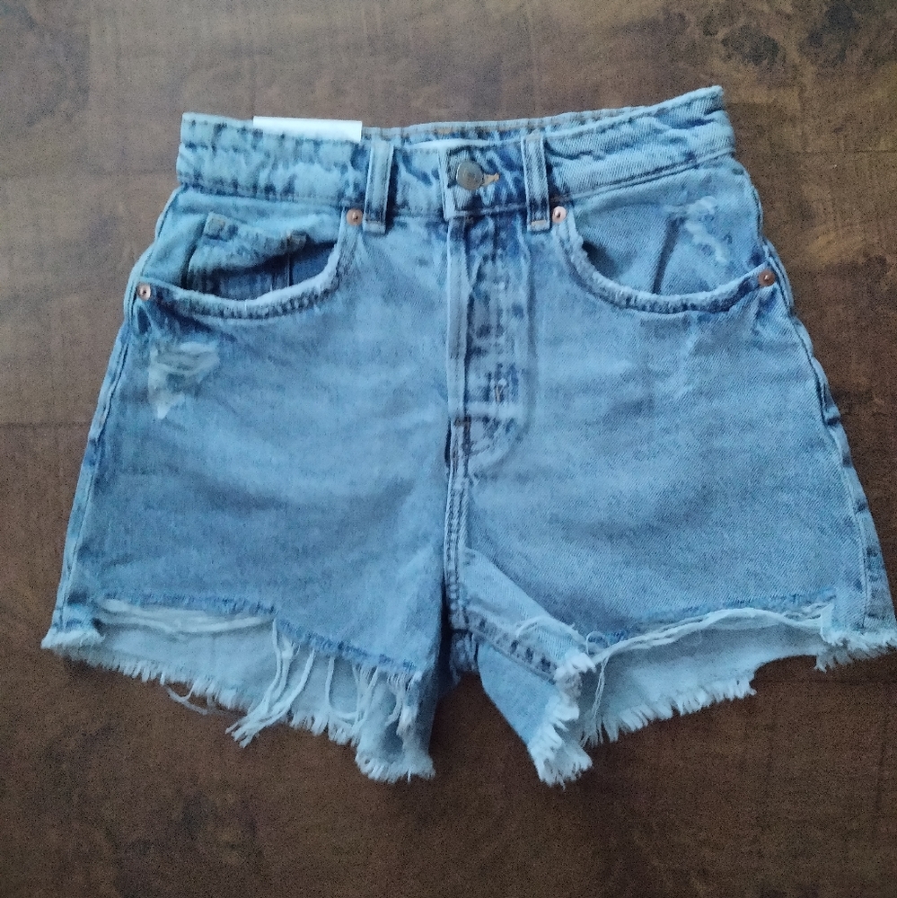 H&M cutoff jean shorts